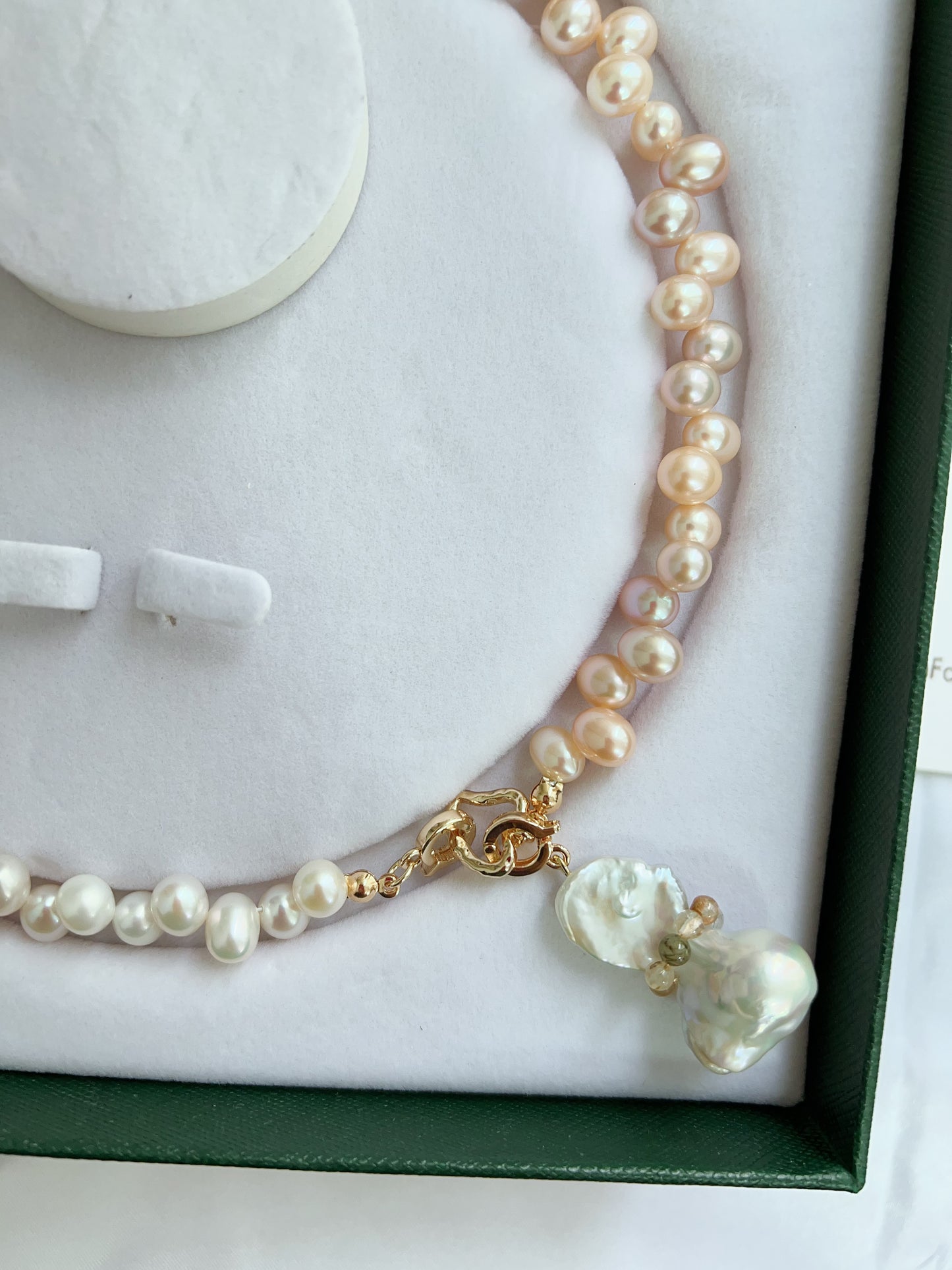 #PN1244 Freshwater Pearl Necklace / bracelet multi-functional 54cm versatile lace design chain Detachable Pendant Big Fishtail Baroque Pearl wearing a belt rabbit hair