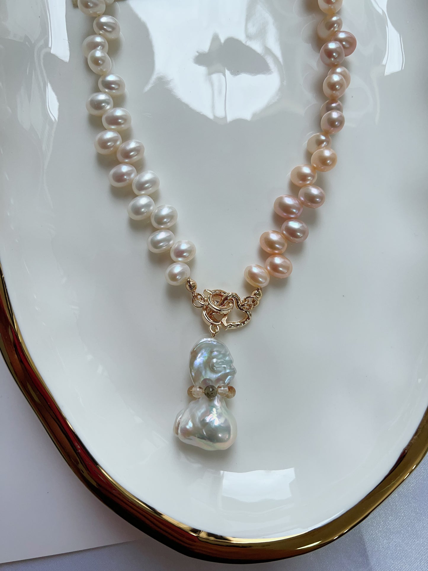 #PN1244 Freshwater Pearl Necklace / bracelet multi-functional 54cm versatile lace design chain Detachable Pendant Big Fishtail Baroque Pearl wearing a belt rabbit hair
