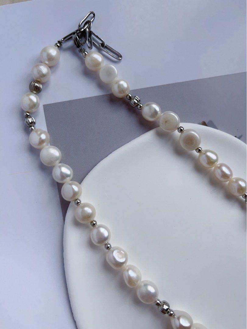#PN557 [Snow White] Freshwater Pearl Necklace |Baroque Pearl |Natural Flaws |Dripping Chain|Cross